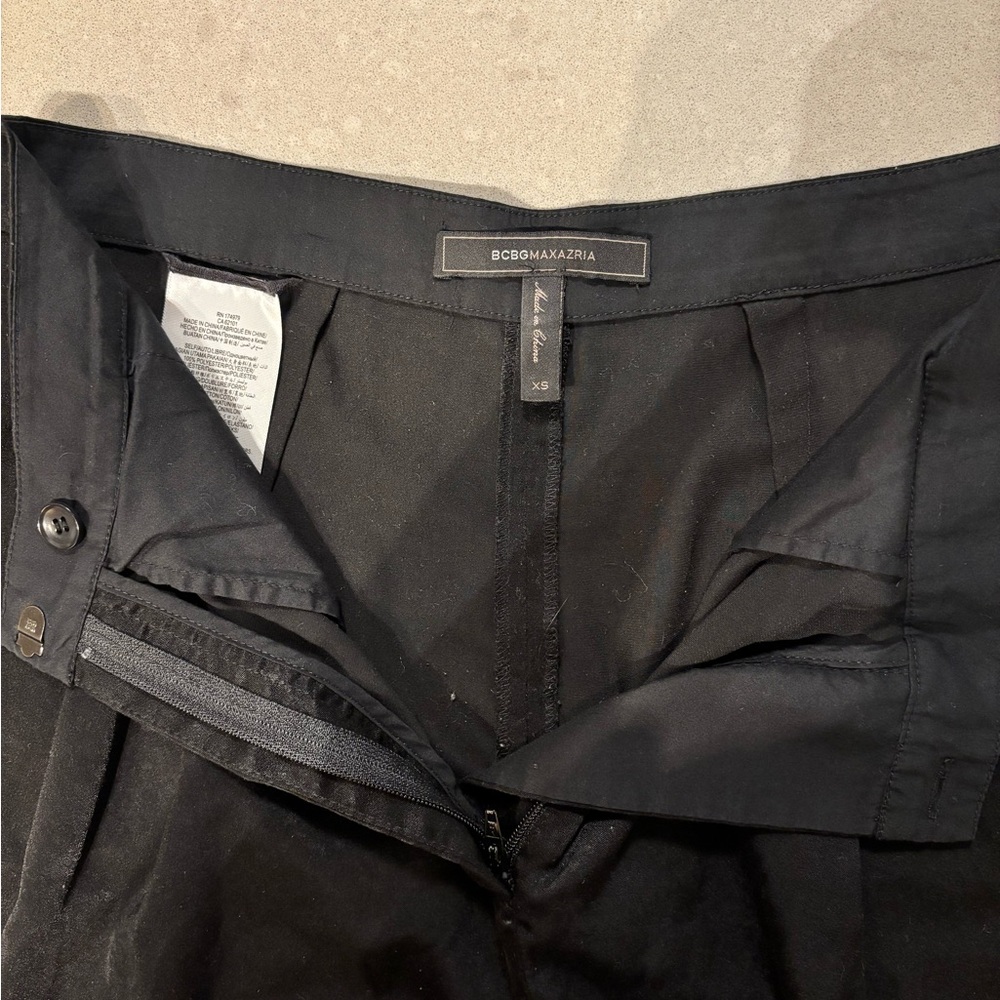BCBGMAXAZRIA women’s black pants - Picture 4 of 10